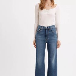 NEW Levi’s Ribcage Bell Women’s Jeans 31 x 32