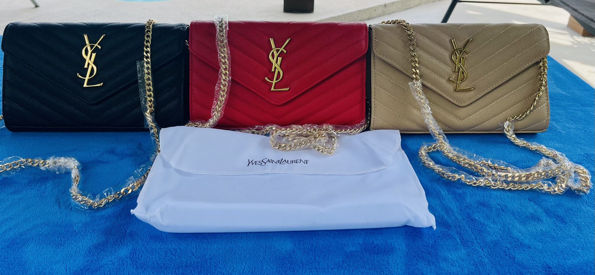 Yves Saint Laurent Bag for Sale in Wahneta, FL - OfferUp