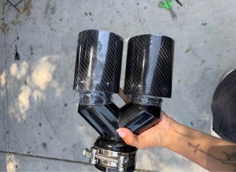 BMW M Performance Carbon Fiber Dual Exhaust tip Y shape