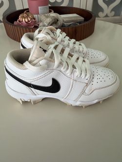 Jordan 1 kids cleats size 1