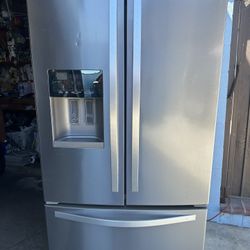 Refrigerator Whirlpool French Door .