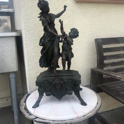 Statue