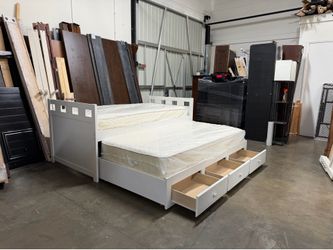 Twin trundle bed $380