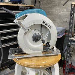Makita 5007F 7 1/4 Circular saw