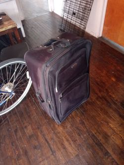 Gently used Travel luggage