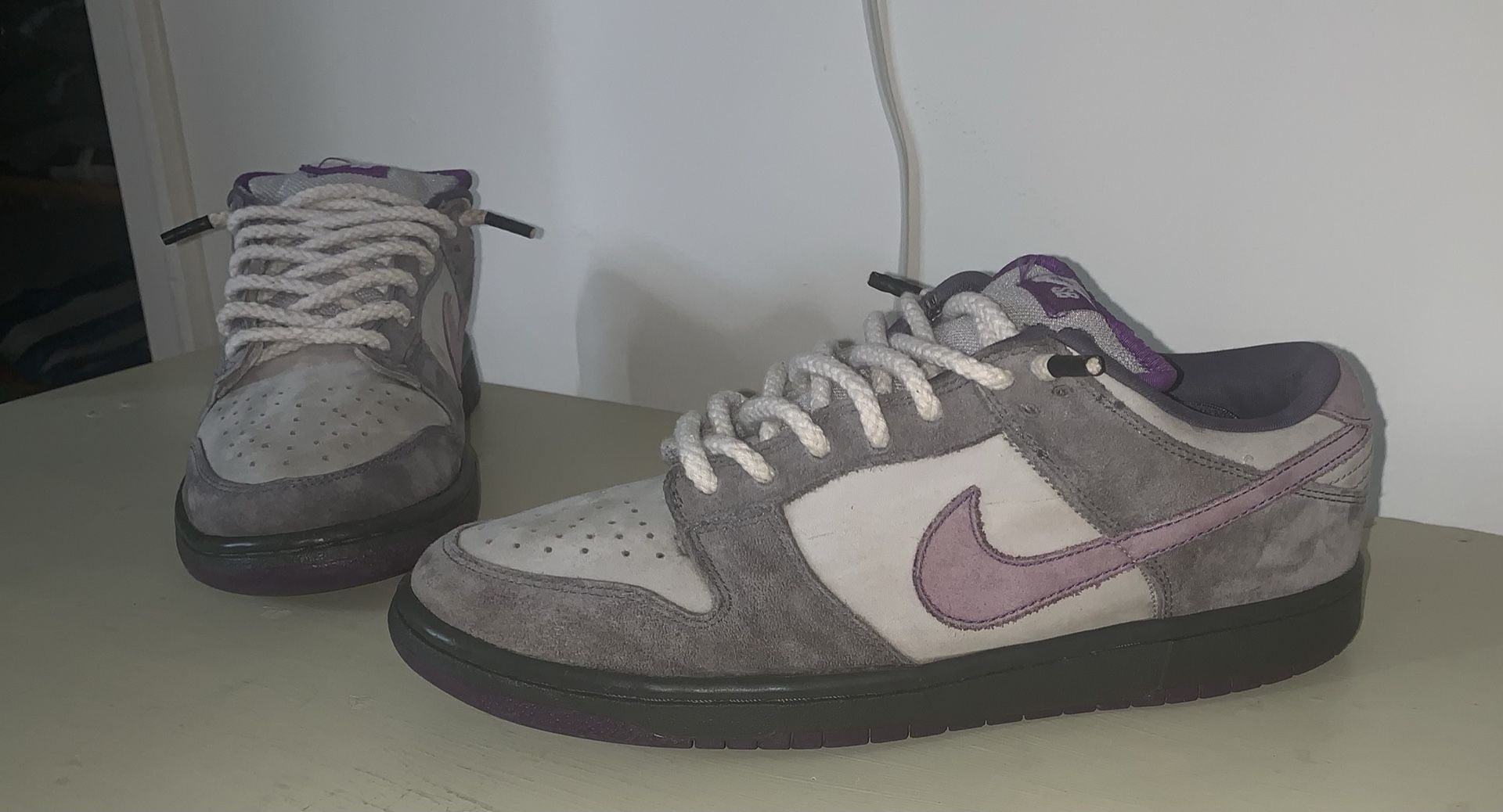 Nike Dunk Low SB Purple Pigeons Size 9.5