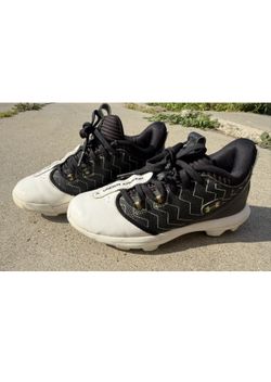 Baseball Shoe Size 2Y
