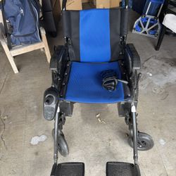 Electric wheelchair