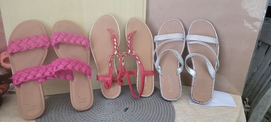 3 PAIRS OF WOMANS SANDALS SIZE 8.5