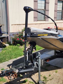 Minn Kota Edge Foot Mount Trolling Motor 70lb.