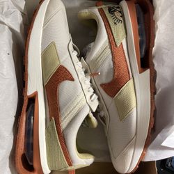 NIKE - Air max Sun Club