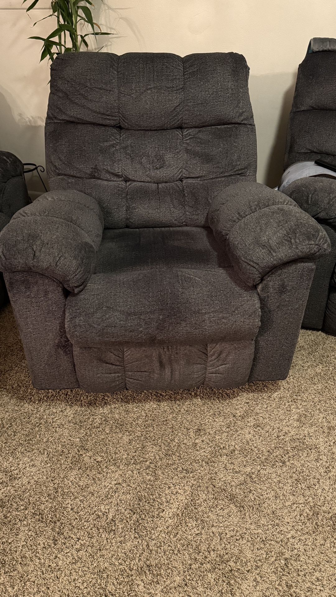 Rocker Recliner Great Condition 