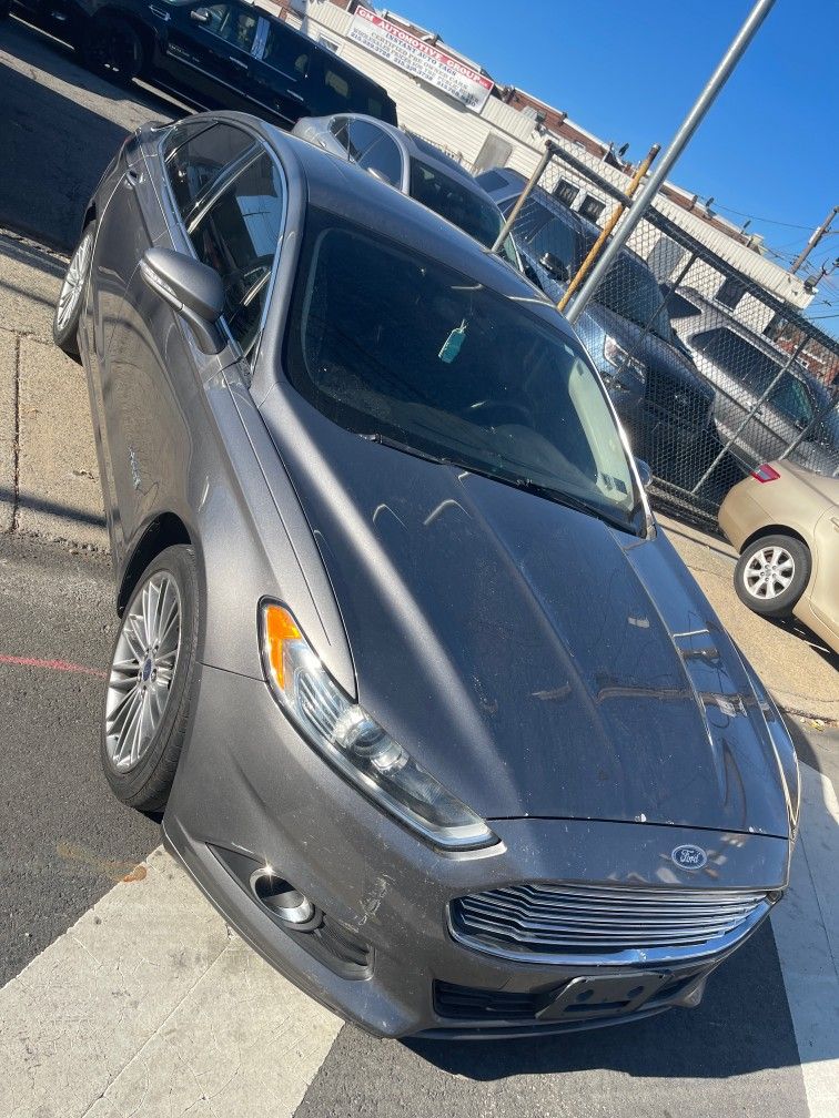 2013 Ford Fusion Hybrid