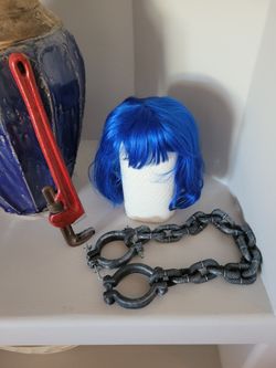 Props, Wig ,wrench, Chains
