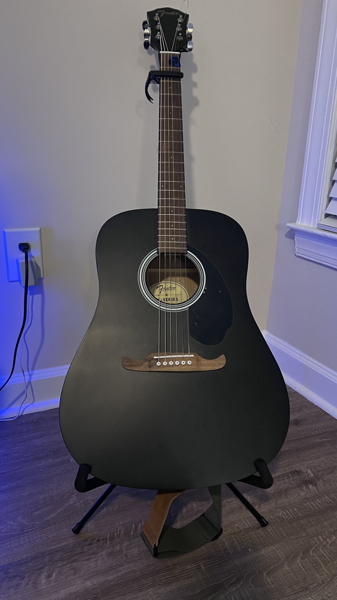 Guitar Fender F-125