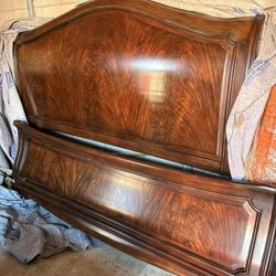 Mahogany Tigers Eye King Bed From Haverty’s 