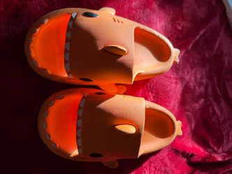 Shark Slides kids' orange sandals