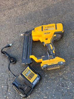 Dewalt 18 GA FINISH NAILER