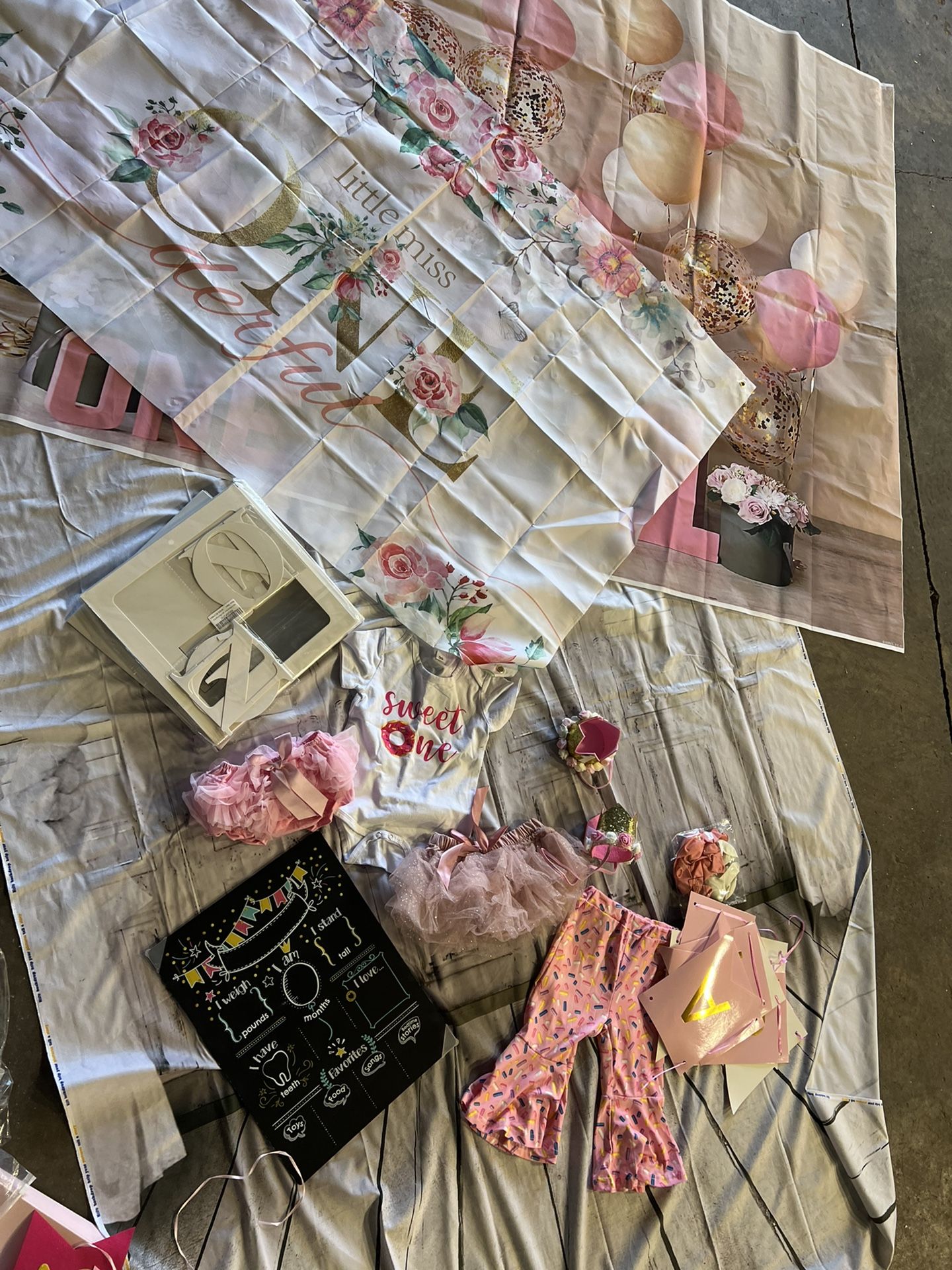 One Year Baby Girl Birthday Decoration