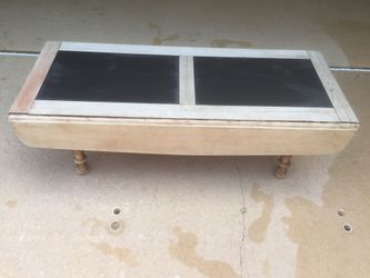 Vintage Antique leaf table