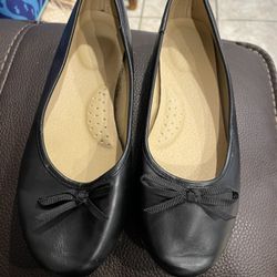 Girl Black Shoes