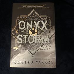 Onyx Storm (Deluxe Limited Edition) by Rebecca Yarros 2025, Hardcover