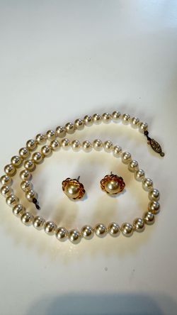 Vintage Faux Pearl Necklace & Pierced Earrings with Roman Jewelry Box