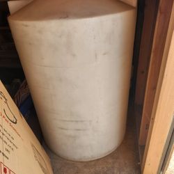 200 Gallon Vertical Water/Chemical Container