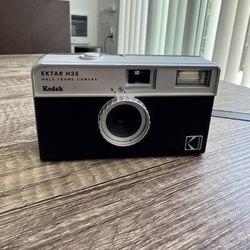 KODAK EKTAR H35 Half Frame Film Camera, 35mm, Reusable