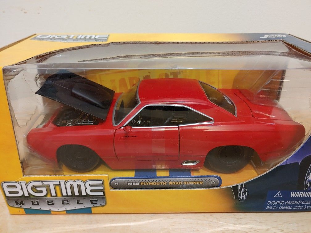 Diecast Collection Car/ 1969 Plymouth Road Runner