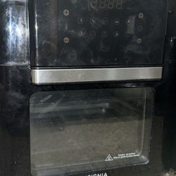 Air Fryer Insignia $22