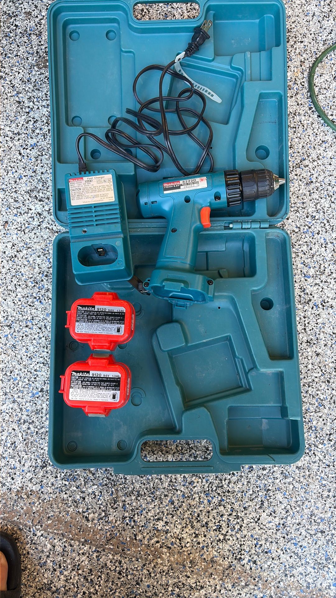 Makita 6222D Cordless Drill