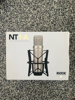 RØDE NT1 Studio Microphone