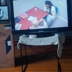 32in Panasonic TV (Not A Smart TV )
