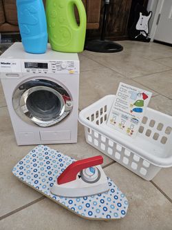Miele Toy Washing Machine With Accessories 