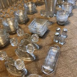 Depression Glass-Manhattan Pattern-entire Lot 139 Pieces