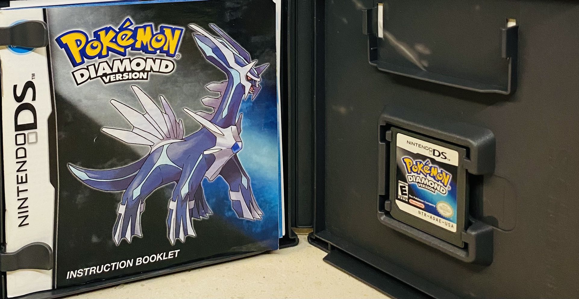 AUTHENTIC Pokemon Diamond Version Nintendo DS Complete CIB w
