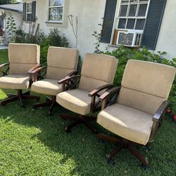 4 Chairs Recliners