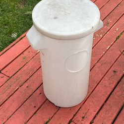 Spa Filter Container