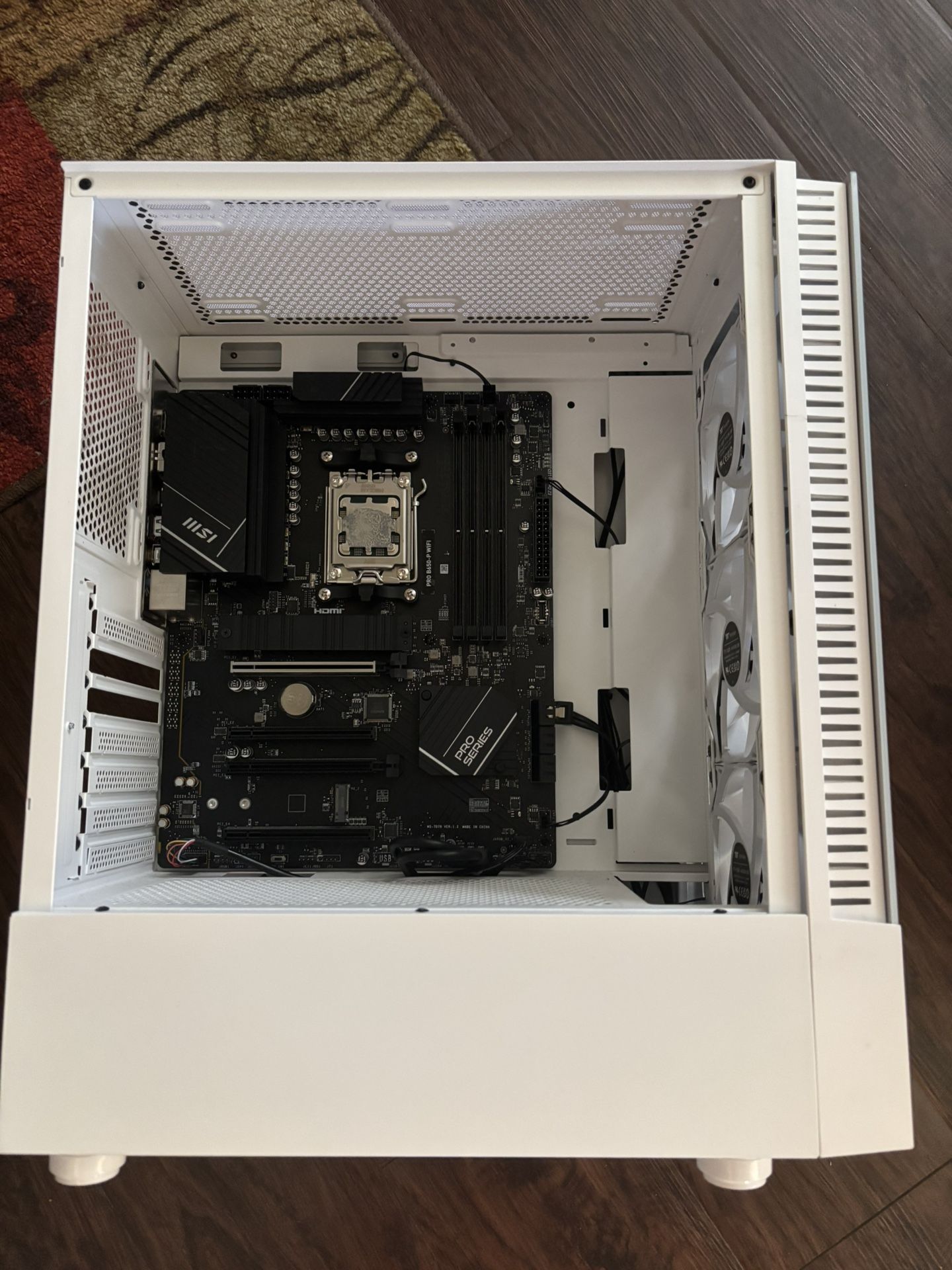 PC Parts MSI MB AMD Ryzen 5 7600 6-Core, 12-Thread PC Case RGB READ DESCRIPTION PICK UP ONLY NO TRADE 👉FIRM ON PRICE👈 💲225 FOR All ONLY CASH 💵