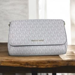 Michael Kors Light Pink Handbag 
