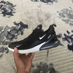 Air Max 270 Black and White