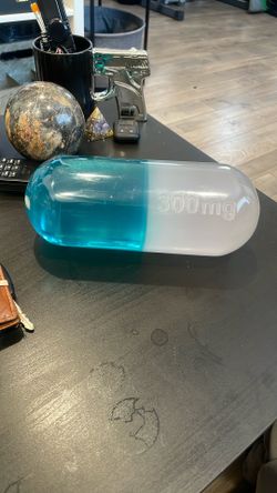 Jonathan Adler Decor 300 mg Pill