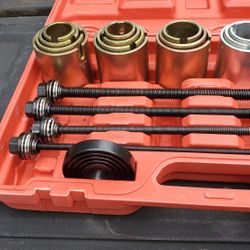 Automotive Press And Pull Sleeve Set