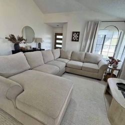 Sectional Couch 