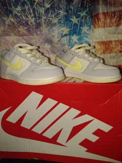 Kids Nike sneaker