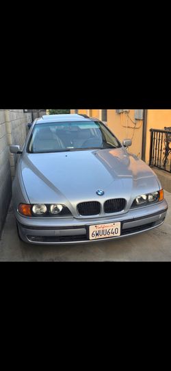 Bmw 528i silver clean title