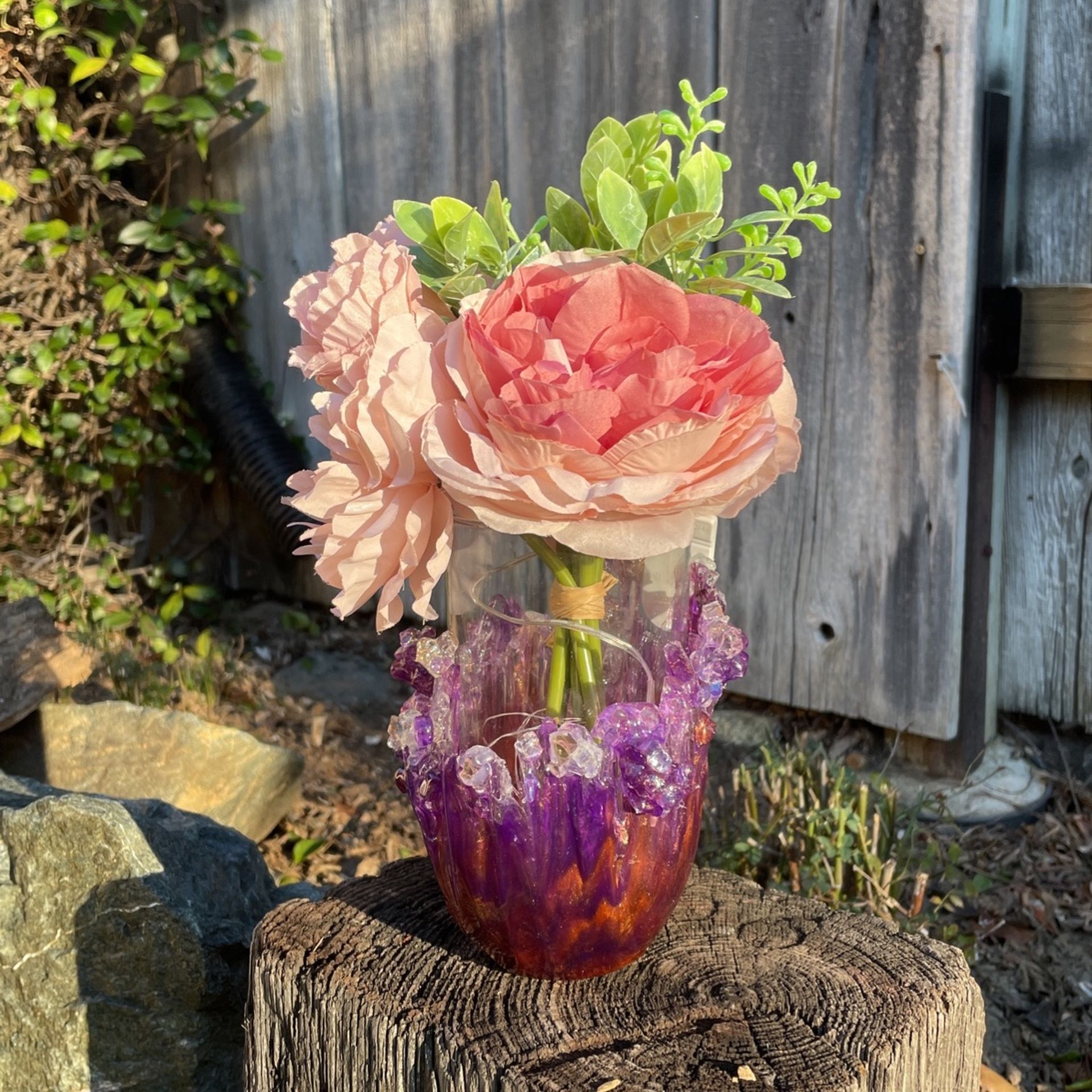 Lighted Resin Flower Vase