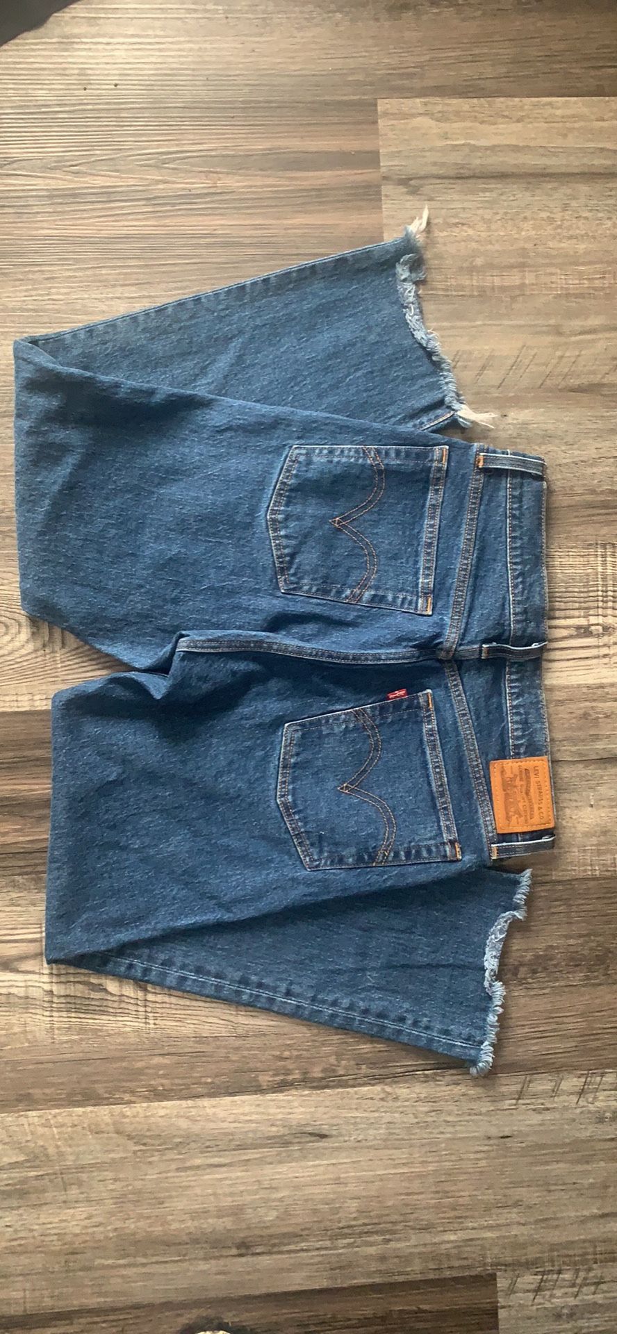 Levi Mom Jeans
