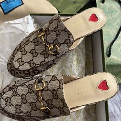 Women Slides Sz Fits 5.5 To 6